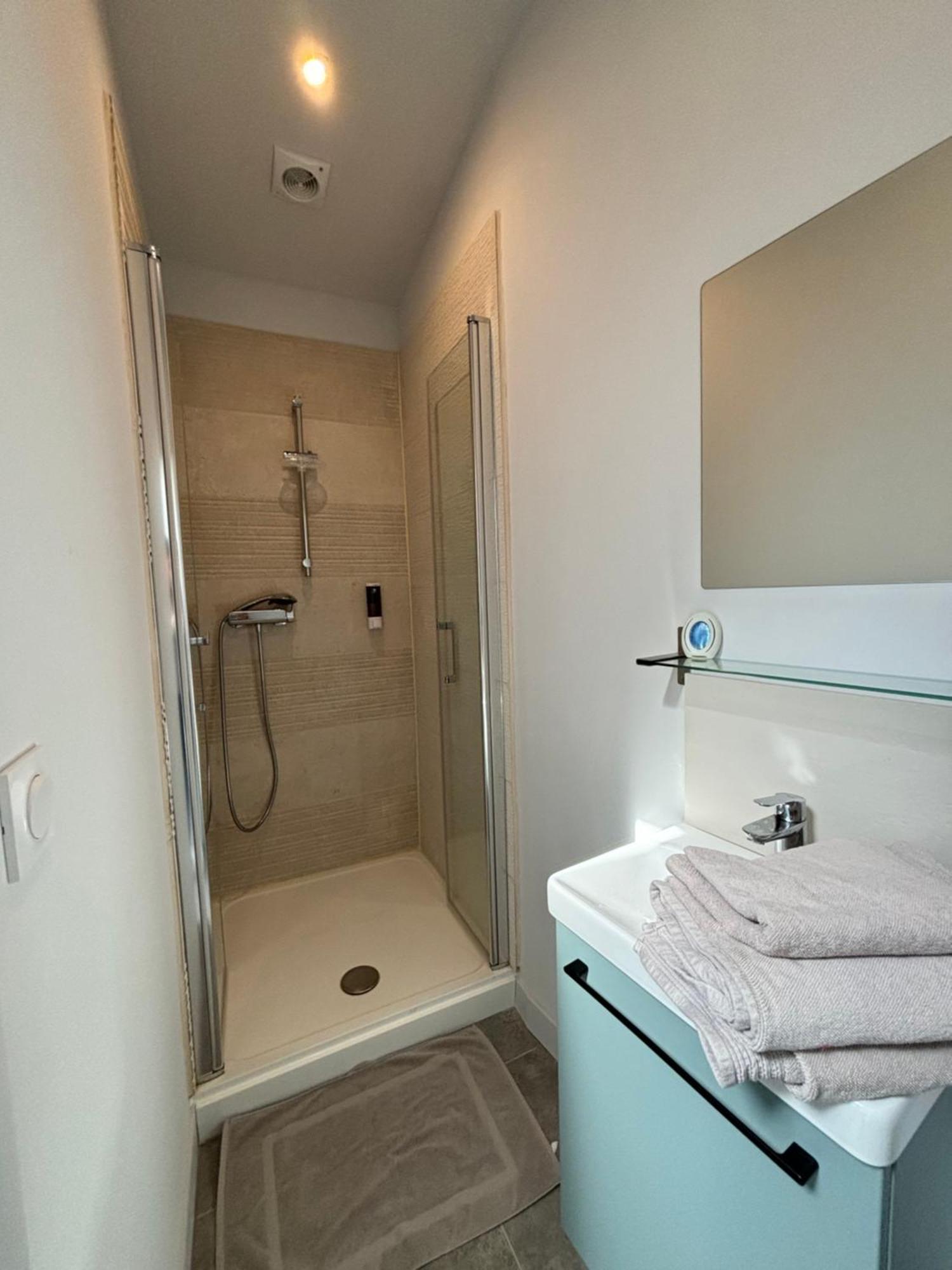 Chez Oma I 1 Appartement Independant Opi I 3 Chambres Privatives Avec Salle D Eau Et Salon Commun Cuisine Commune Wc Commun Patio Commun Avignon Bagian luar foto
